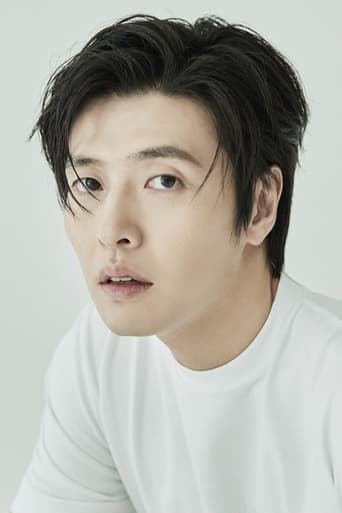 Kang Ha-neul's photo