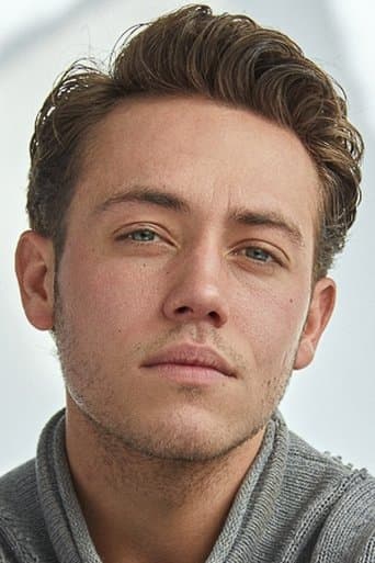 Ethan Cutkosky's photo