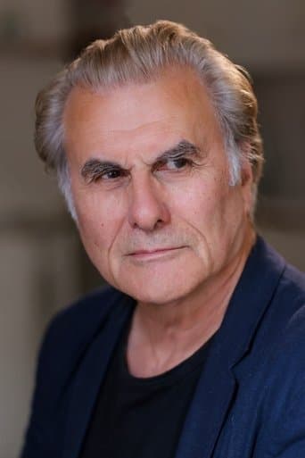 Oliver Cotton's photo