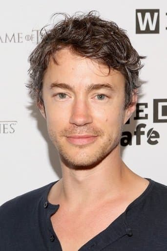 Tom Wisdom's photo
