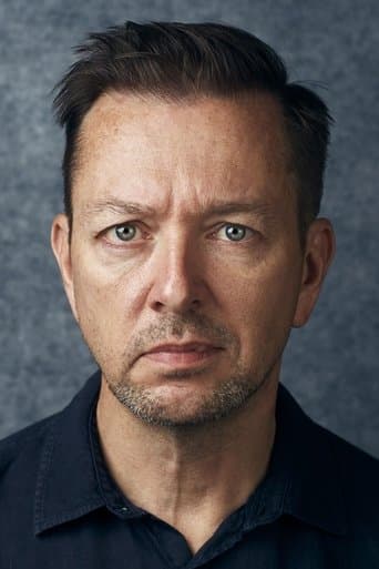 Jeremy Theobald's photo