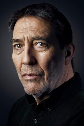 Ciarán Hinds's photo