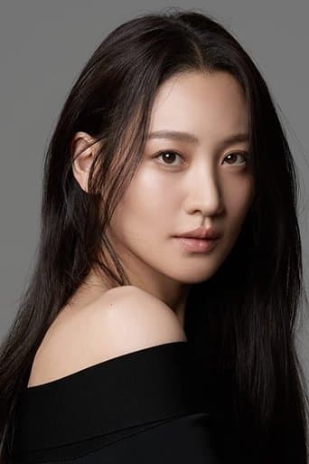 Claudia Kim's photo