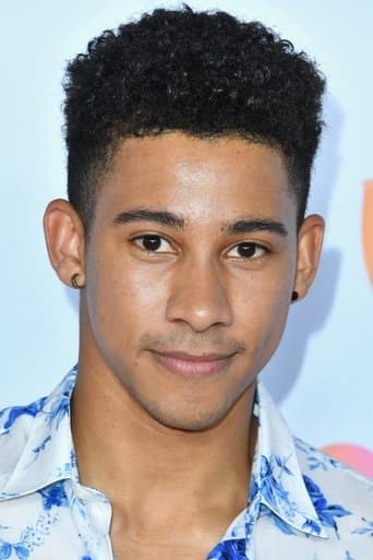 Keiynan Lonsdale's photo